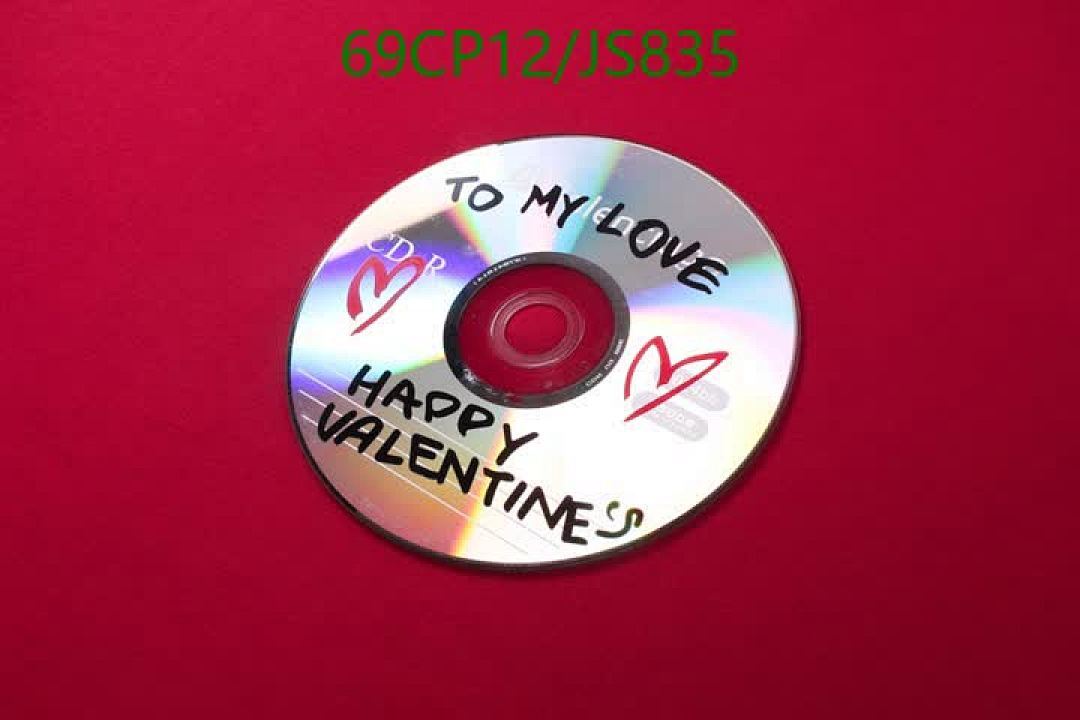 Clothing-Balenciaga Code: JS835 $: 69USD