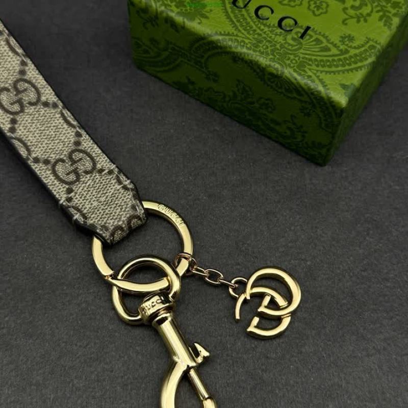 Key pendant-Gucci Code: JS230 $: 35USD