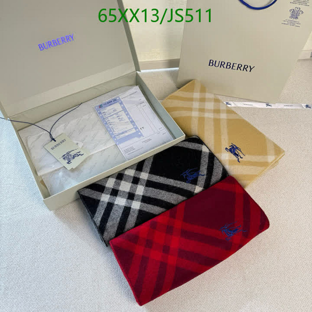 Scarf-Burberry Code: JS511 $: 65USD