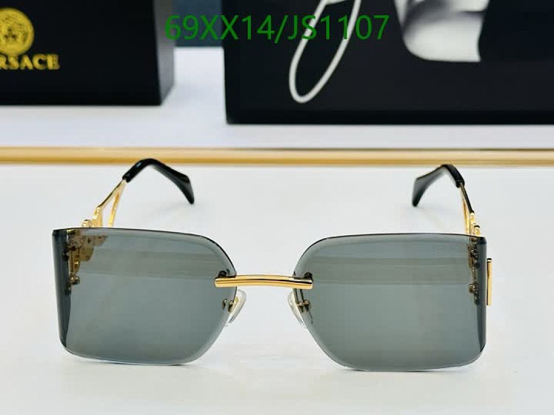 Glasses-Versace Code: JS1107 $: 69USD