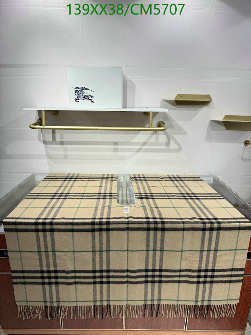 Scarf-Burberry Code: CM5707 $: 139USD