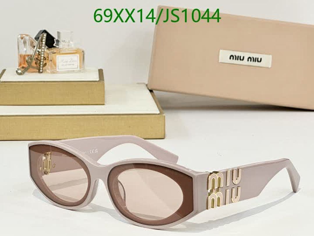 Glasses-MiuMiu Code: JS1044 $: 69USD