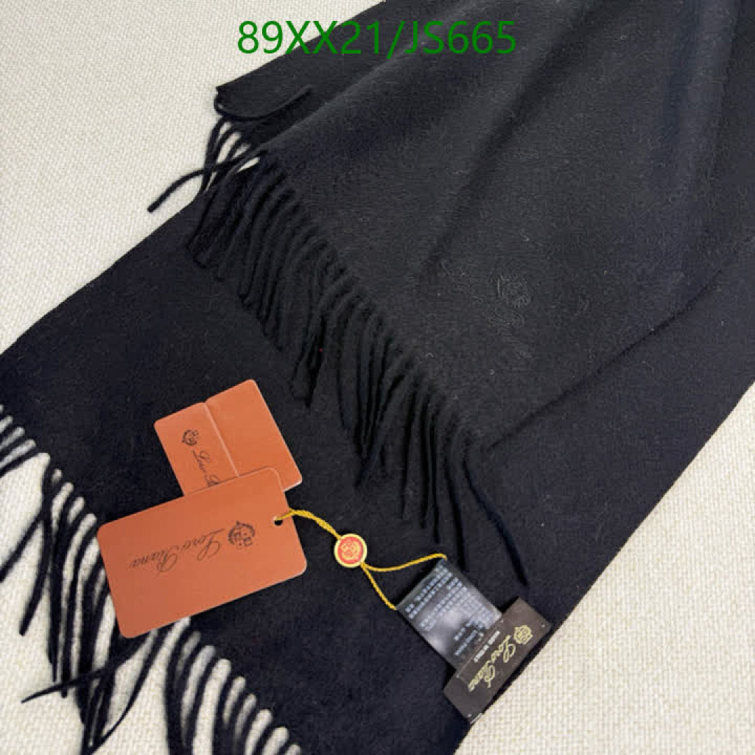 Scarf-Loro Piana Code: JS665 $: 89USD