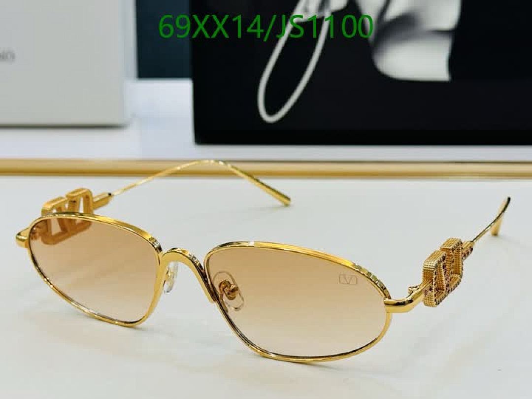 Glasses-Valentino Code: JS1100 $: 69USD