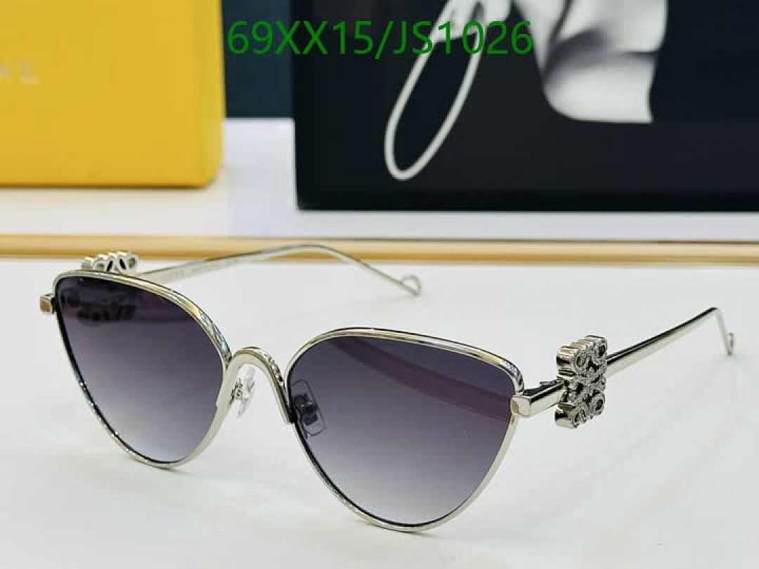 Glasses-Loewe Code: JS1026 $: 69USD