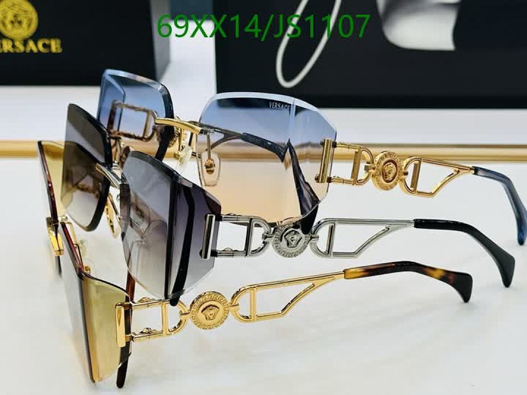 Glasses-Versace Code: JS1107 $: 69USD