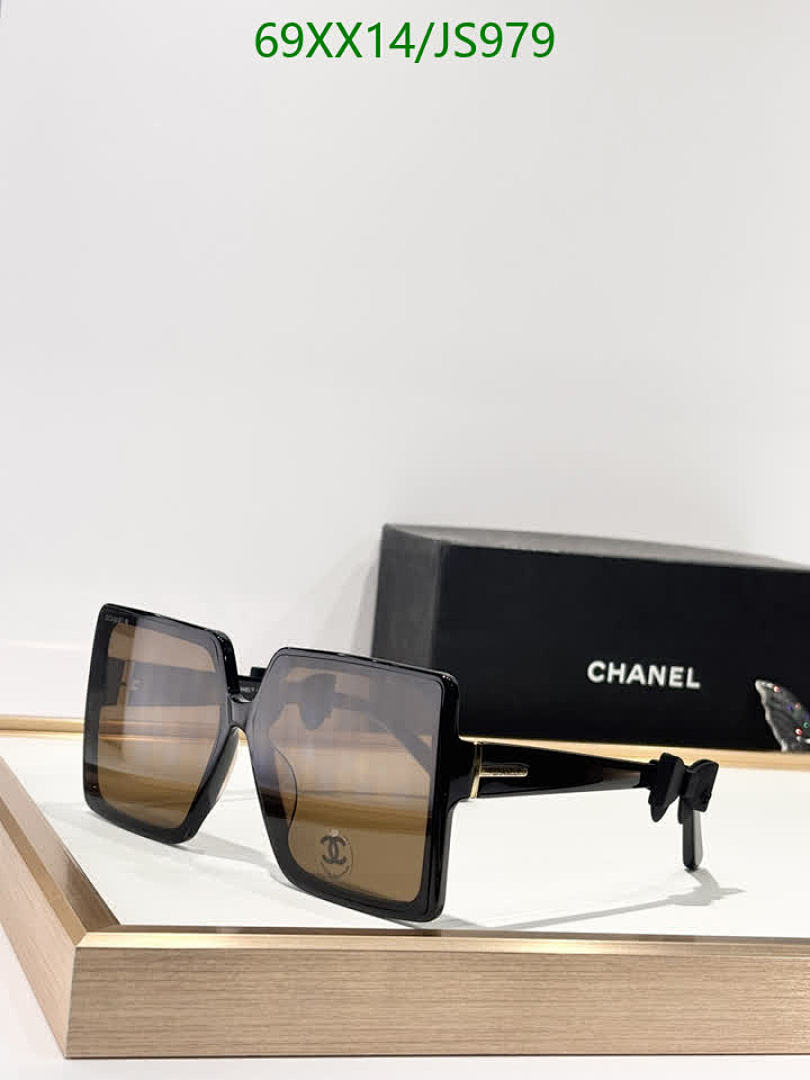Glasses-Chanel Code: JS979 $: 69USD
