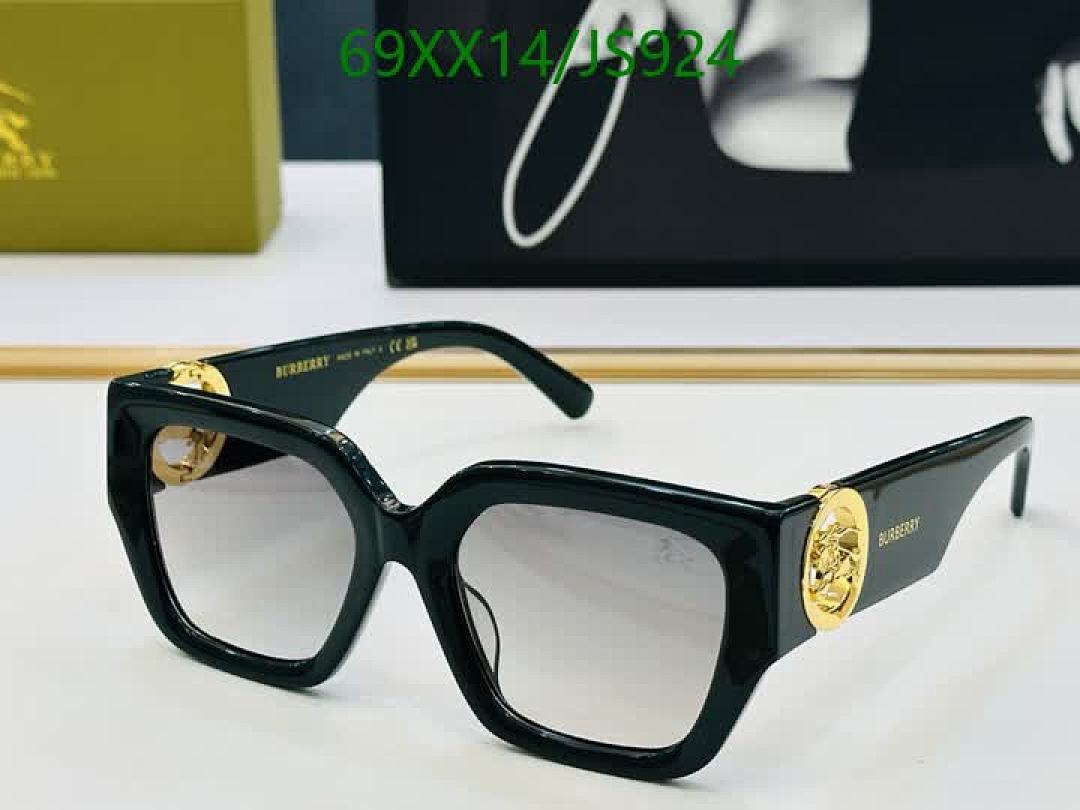 Glasses-Burberry Code: JS924 $: 69USD