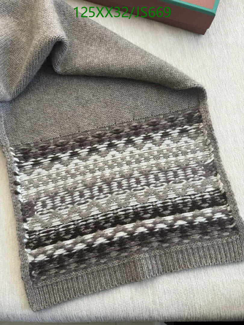 Scarf-Loro Piana Code: JS669 $: 125USD