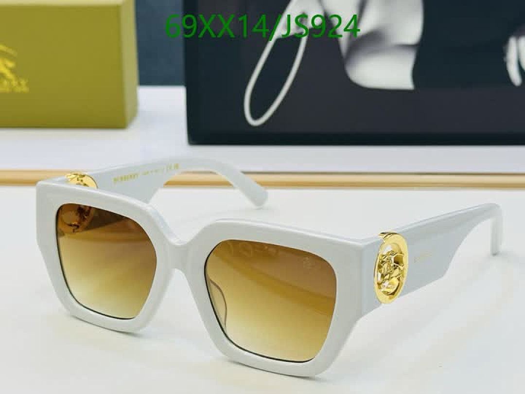 Glasses-Burberry Code: JS924 $: 69USD