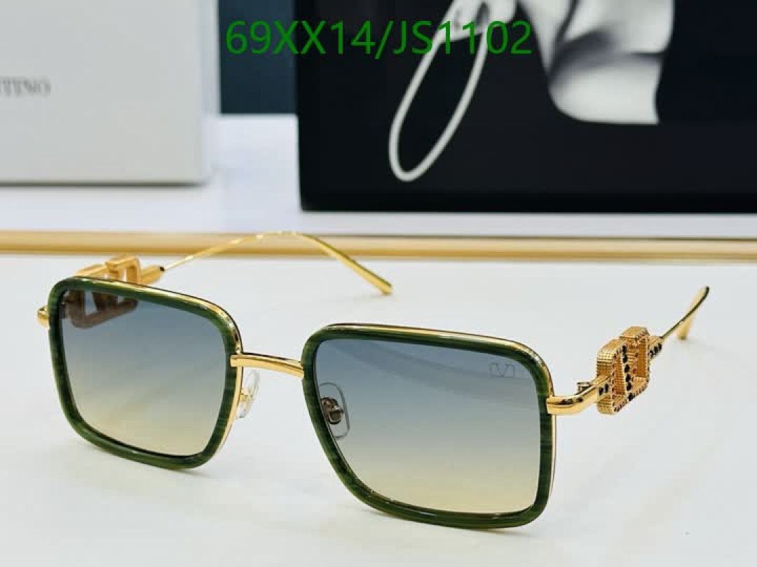 Glasses-Valentino Code: JS1102 $: 69USD