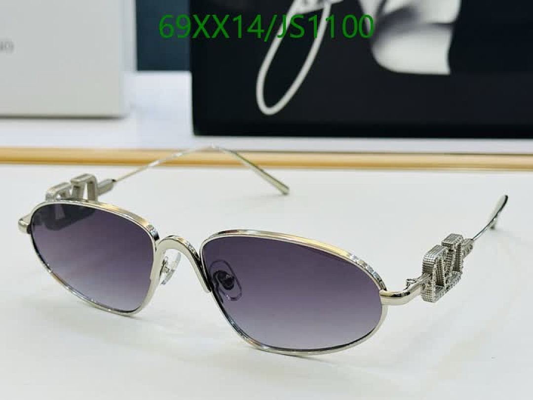 Glasses-Valentino Code: JS1100 $: 69USD