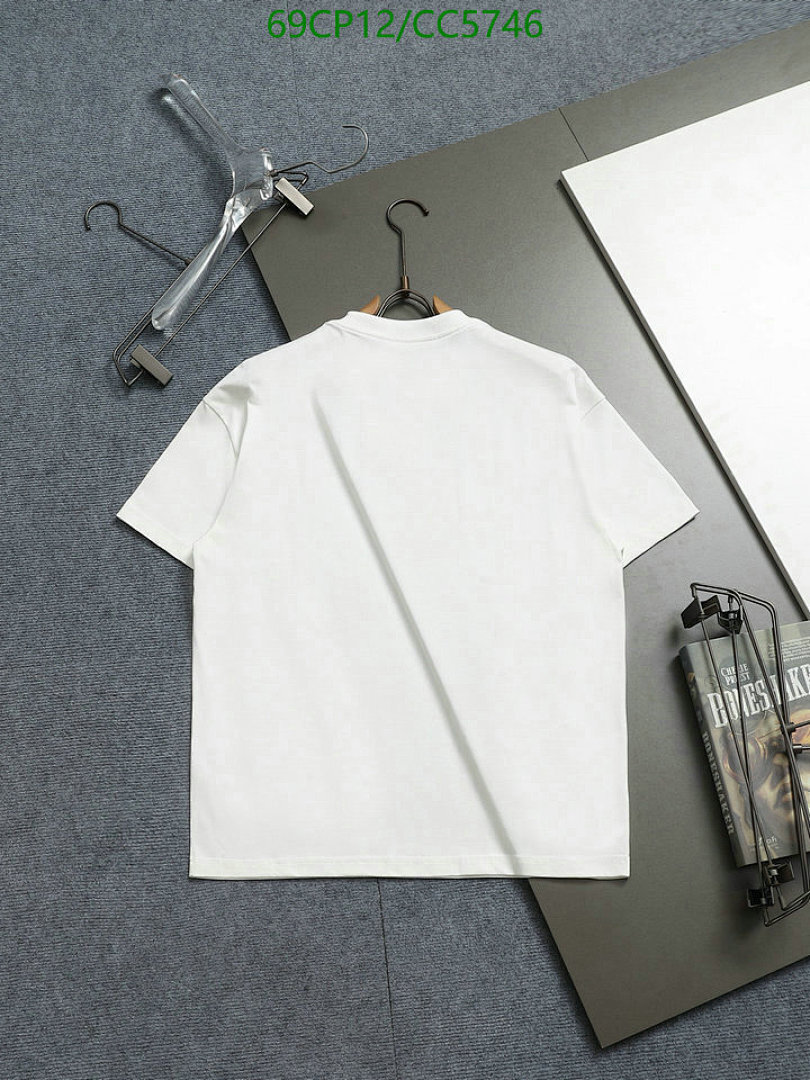 Clothing-Moncler Code: CC5746 $: 69USD