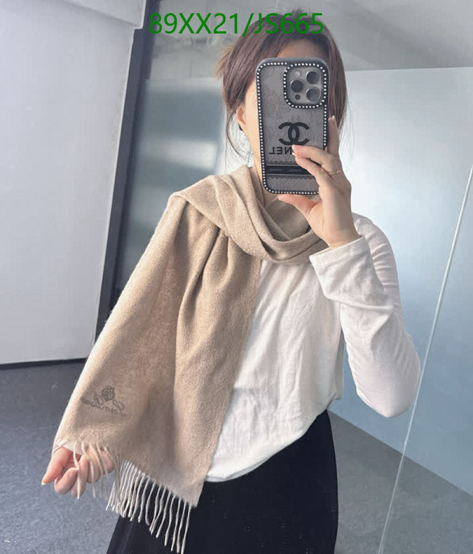 Scarf-Loro Piana Code: JS665 $: 89USD