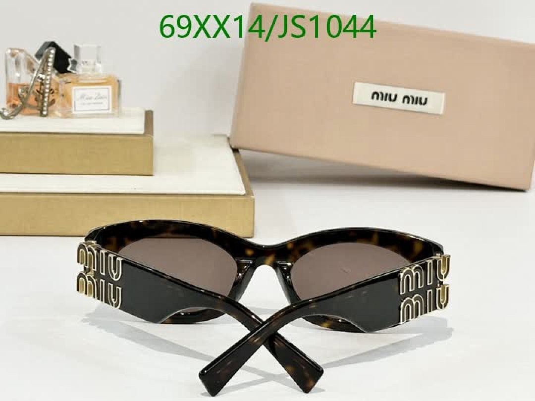 Glasses-MiuMiu Code: JS1044 $: 69USD