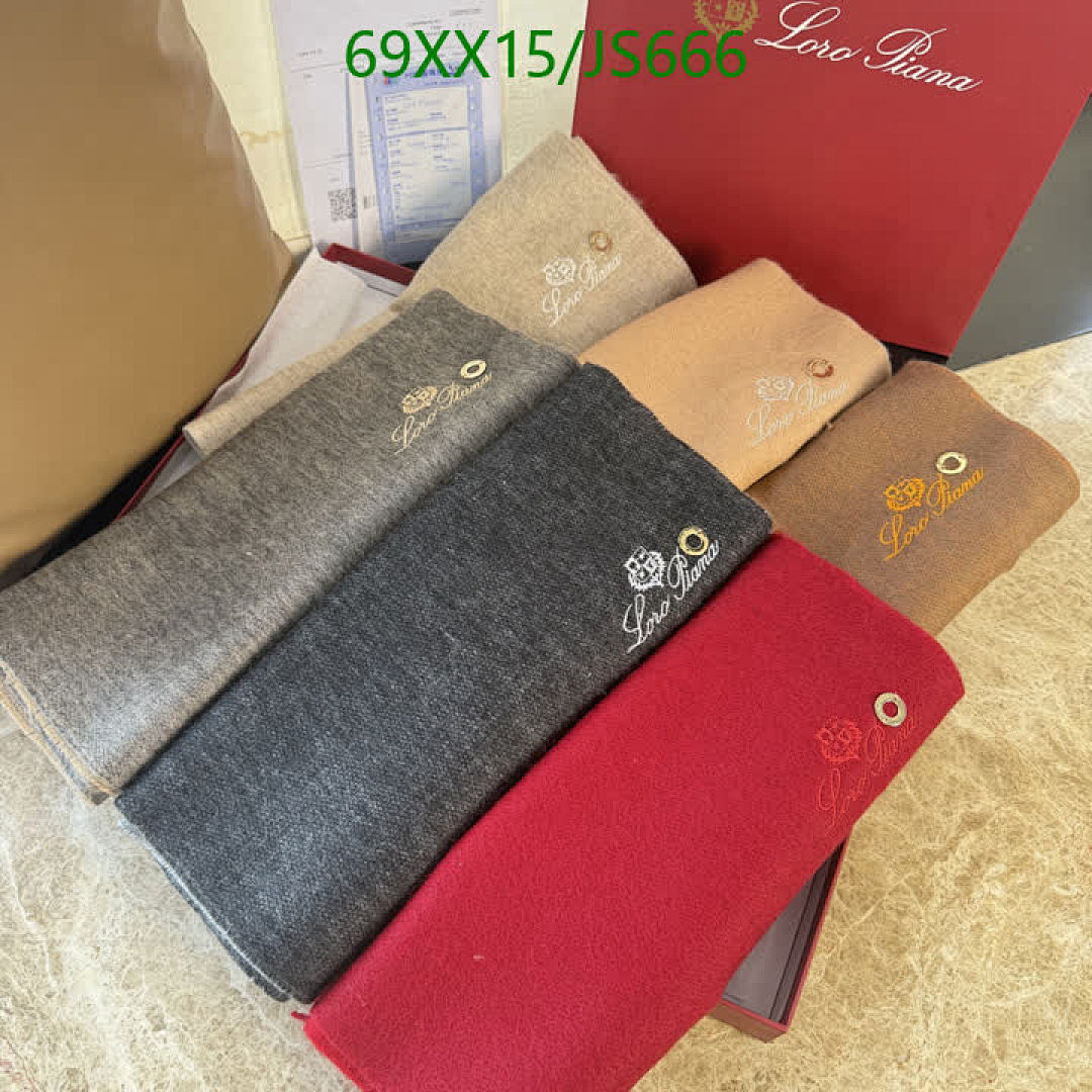 Scarf-Loro Piana Code: JS666 $: 69USD