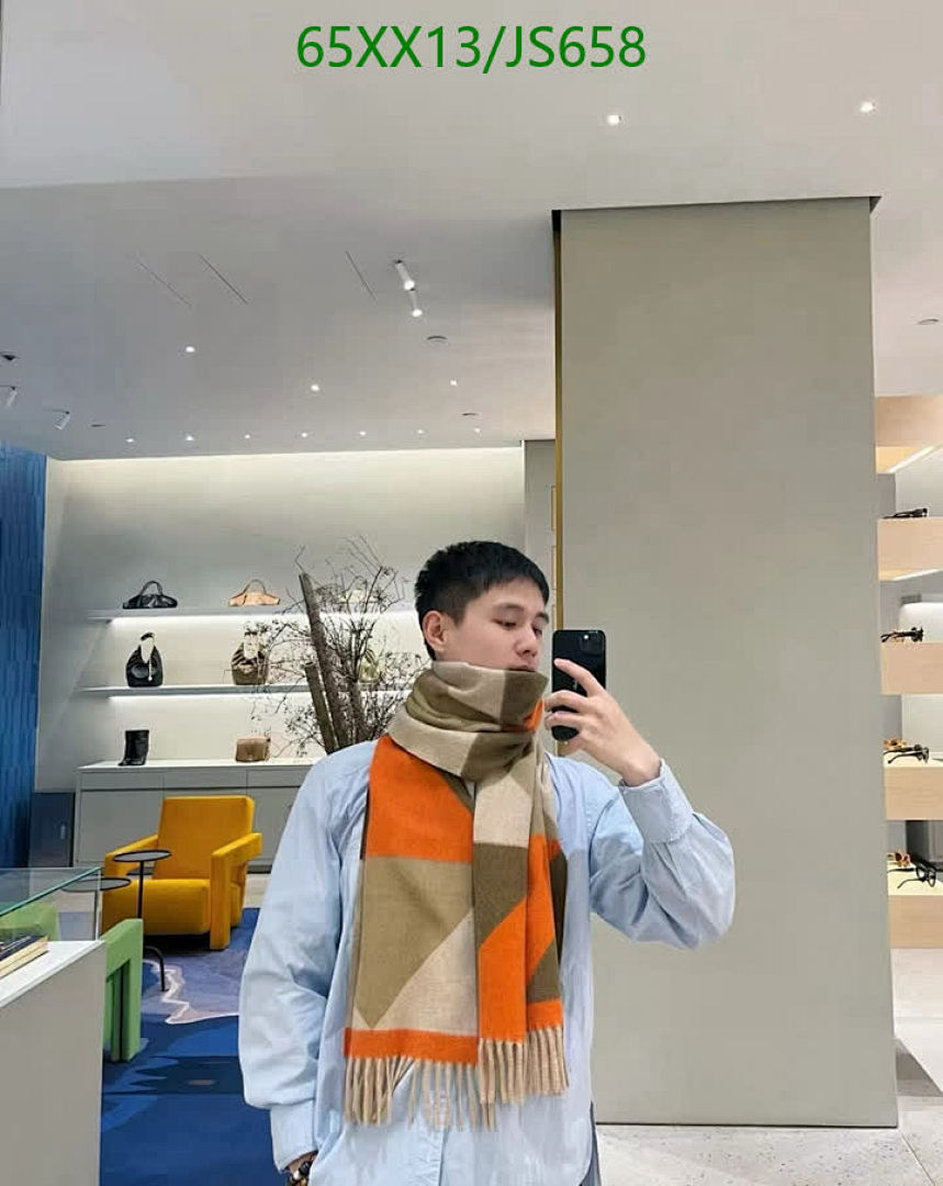 Scarf-Loewe Code: JS658 $: 65USD