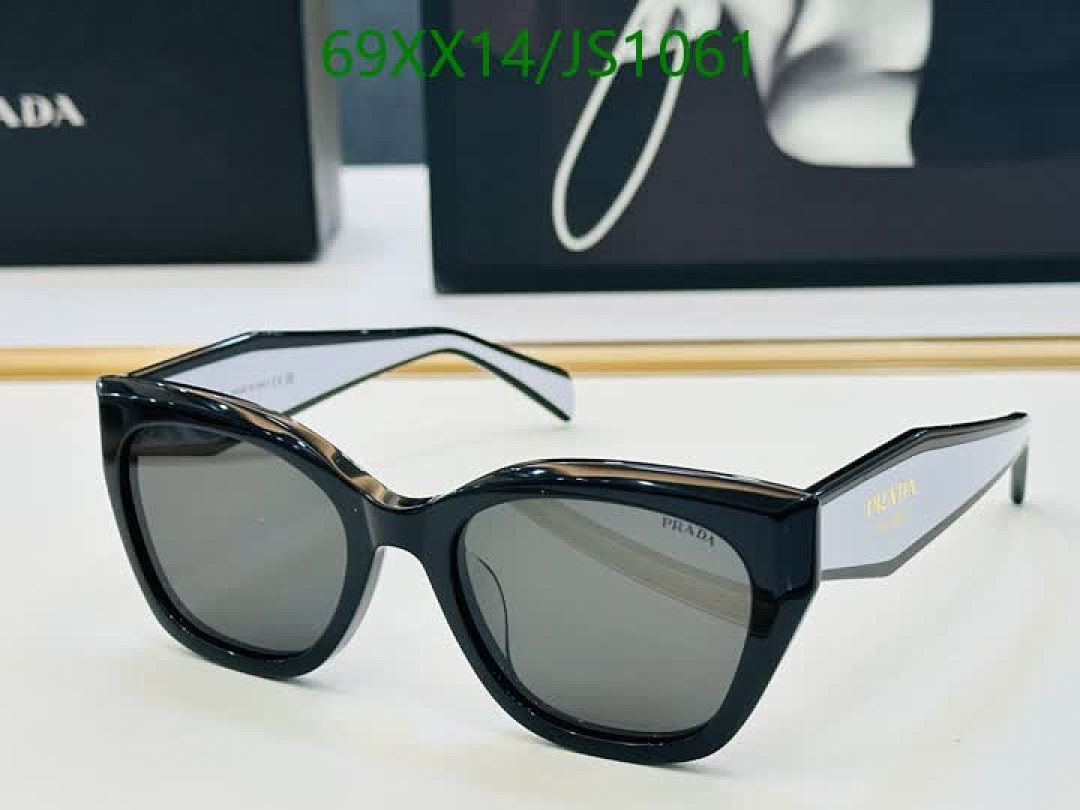 Glasses-Prada Code: JS1061 $: 69USD