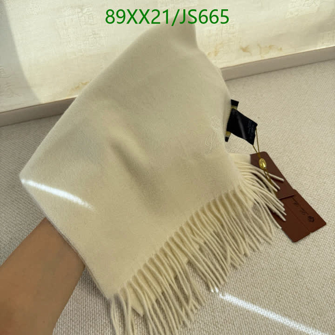 Scarf-Loro Piana Code: JS665 $: 89USD