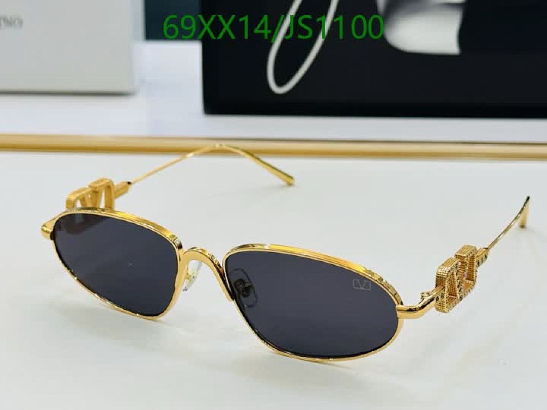 Glasses-Valentino Code: JS1100 $: 69USD