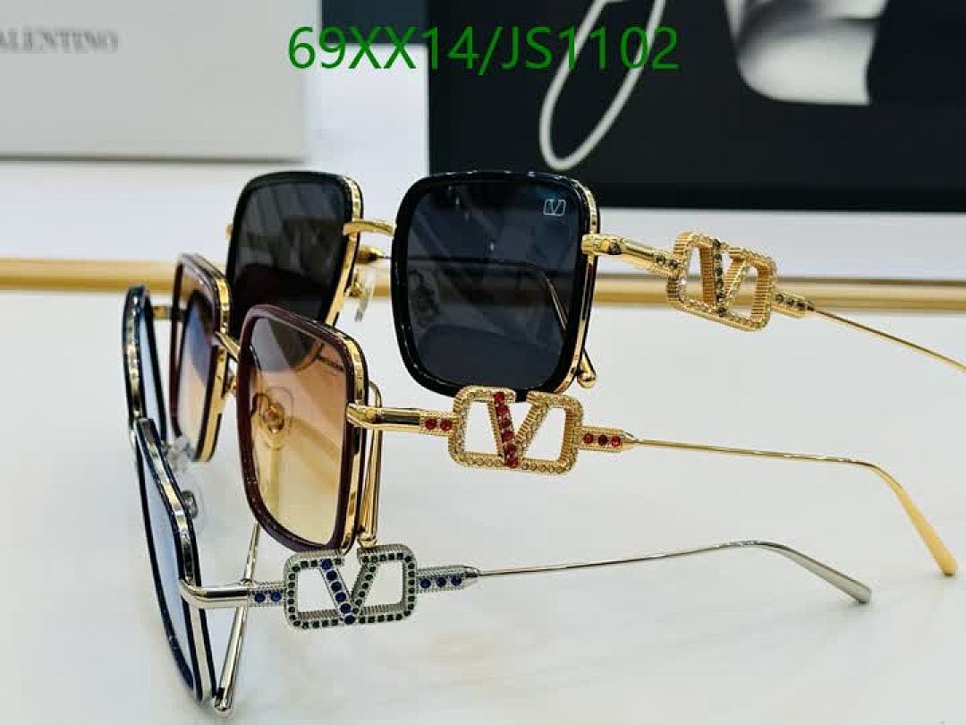 Glasses-Valentino Code: JS1102 $: 69USD