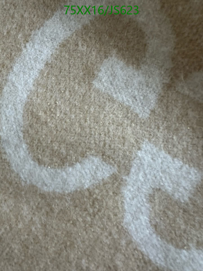 Scarf-Gucci Code: JS623 $: 75USD