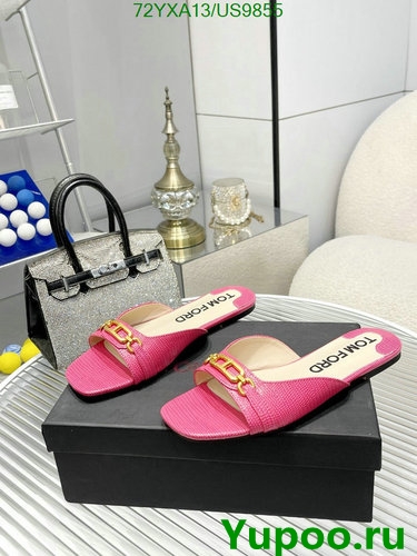 Tom Ford Women's Leather Slides with Gold-Tone Hardware - Pink