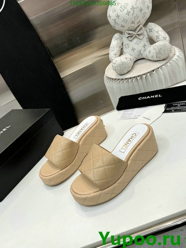 Chanel Women's Beige Quilted Lambskin Platform Sandals Slides - EU35-41