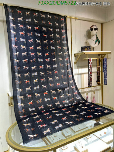Hermès Cashmere Horse Print Scarf - Luxurious Black Wrap 110x200CM