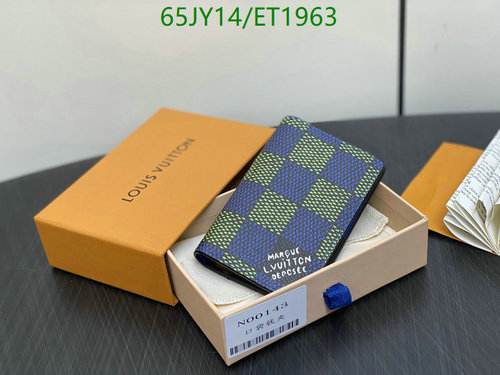 Louis Vuitton Men's Genuine Leather Checked Wallet