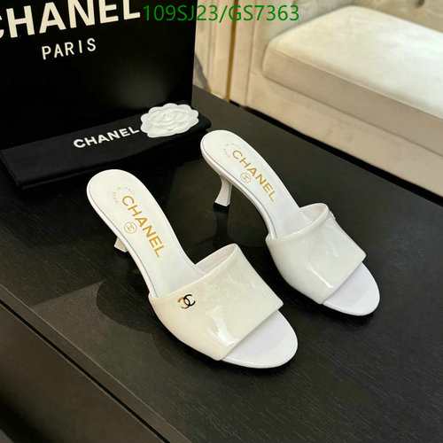 Chanel Women's Mules White Patent Leather CC Logo Kitten Heel Sandals