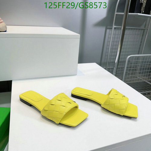 Bottega Veneta Women's Woven Sheepskin Leather Flat Sandals