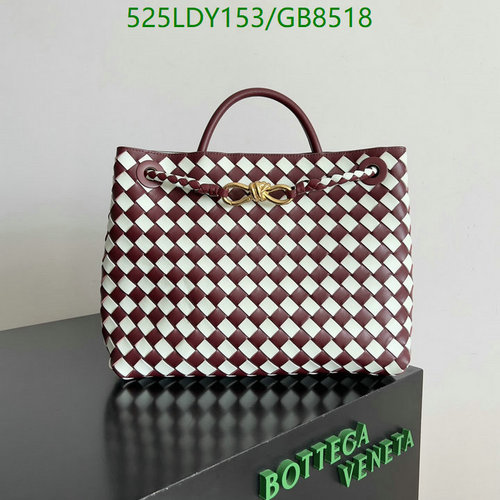 Bottega Veneta Intrecciato Lambskin Tote Bag - Elegant Two-Tone Design