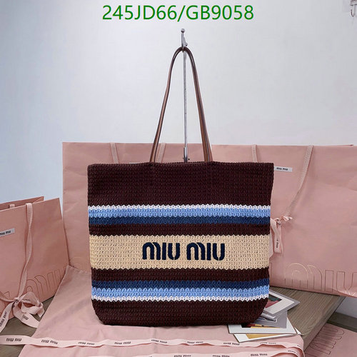 Miu Miu Crochet Tote Bag with Striped Design - Stylish Everyday Shoulder Bag