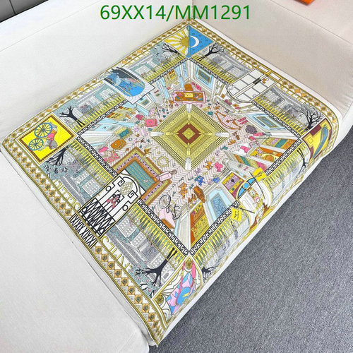 Hermes Luxurious Silk Scarf 90x90CM - Elegant & Versatile Fashion Accessory