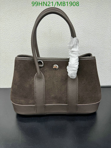Hermes Suede & Leather Handbag - Durable Tote with Spacious Interior