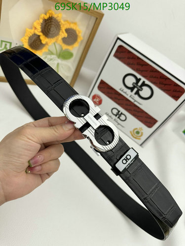 Salvatore Ferragamo Men's Gancini Reversible Croco-Embossed Leather Belt