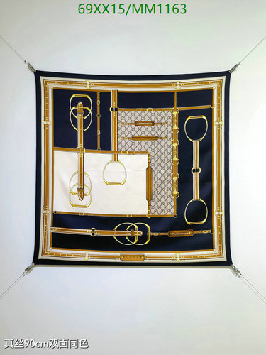 Gucci Silk Scarf with Horsebit Print - Luxurious 90x90CM Accessory