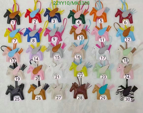 Hermes Style Pegasus Horse Keychain Pendant - Luxurious Bag Charm for Women