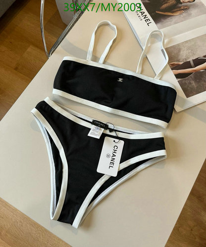 Chanel MY2003 Black & White Ribbed Bandana Bikini Set - Stylish Swimwear 7 Chanel MY2003 Black & White Ribbed Bandana Bikini Set - Stylish Swimwear