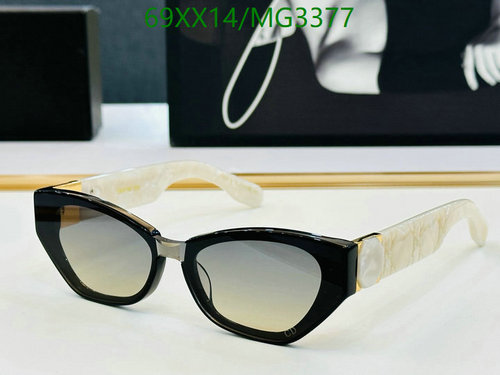 Dior Cat-Eye Sunglasses for Women - Chic Black & White Gradient Lenses