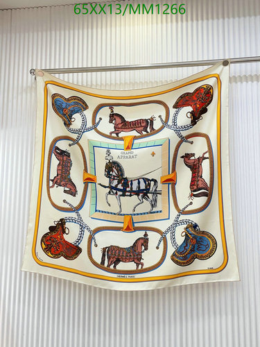 Hermes Silk Scarf "Grand Apparat" 90x90cm - Elegant Equestrian Design