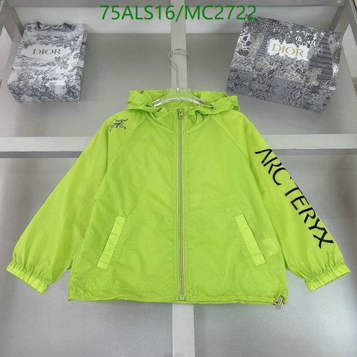 Arc'teryx Kids' Lightweight Hooded Jacket - Vibrant Neon Green Windbreaker