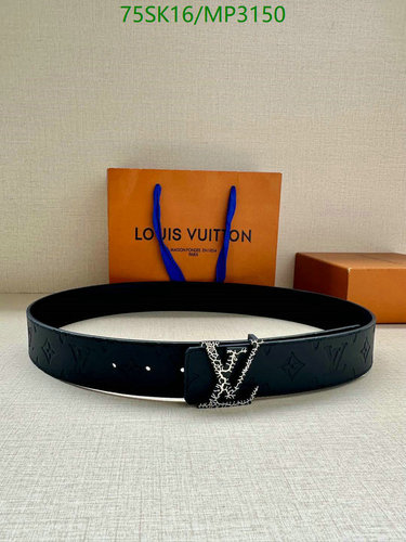 Louis Vuitton MP3150 Reversible Belt - Black Monogram Cowhide with LV Initial Buckle 41 Louis Vuitton MP3150 Reversible Belt - Black Monogram Cowhide with LV Initial Buckle