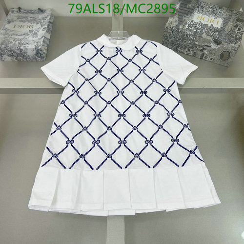 Gucci Kids' White Embroidered Dress with Peter Pan Collar & Pleated Hem 6 Gucci Kids' White Embroidered Dress with Peter Pan Collar & Pleated Hem