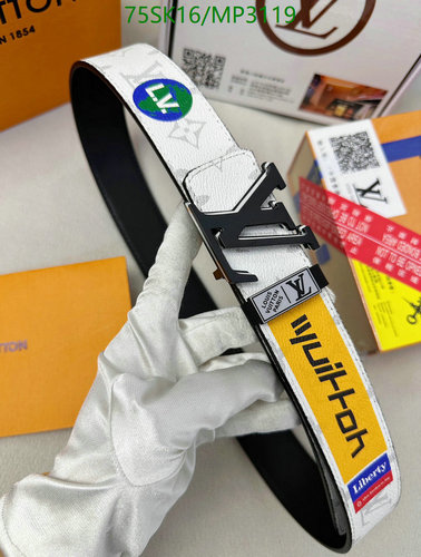 Louis Vuitton LV Initiales Reversible Belt - Iconic Monogram & Bold Graphics 12 Louis Vuitton LV Initiales Reversible Belt - Iconic Monogram & Bold Graphics