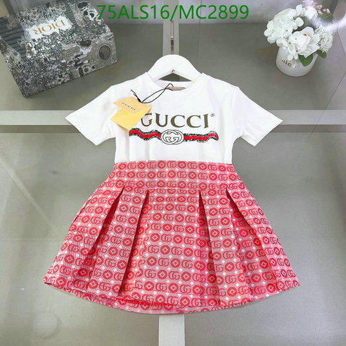 Gucci Kids' White Logo T-Shirt & Pink Pleated Skirt Set - Stylish Children's Outfit 2 Gucci Kids' White Logo T-Shirt & Pink Pleated Skirt Set - Stylish Children's Outfit