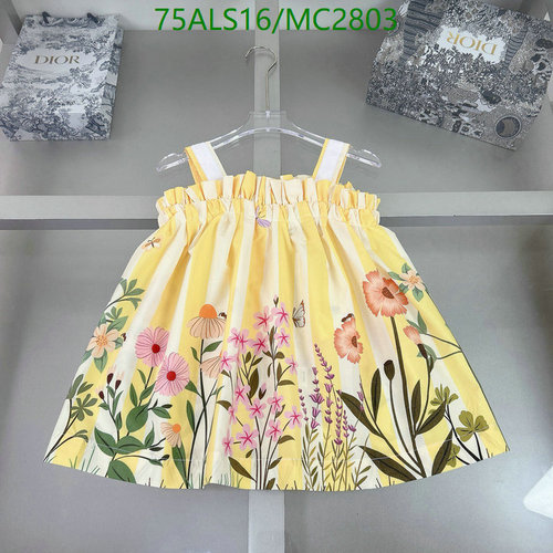 Chic Fendi Kids' Yellow Striped Floral Print Dress - Adorable & Comfortable 6 Chic Fendi Kids' Yellow Striped Floral Print Dress - Adorable & Comfortable