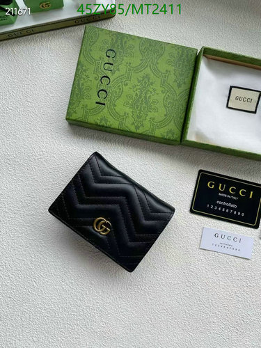 Gucci GG Marmont Matelassé Leather Bi-Fold Wallet - Black, Compact & Stylish