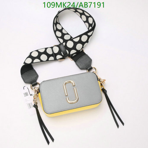 Marc Jacobs The Box Crossbody Bag, Cowhide Leather, Gray/Yellow, 18.5*10.5*6cm 4 Marc Jacobs The Box Crossbody Bag, Cowhide Leather, Gray/Yellow, 18.5*10.5*6cm